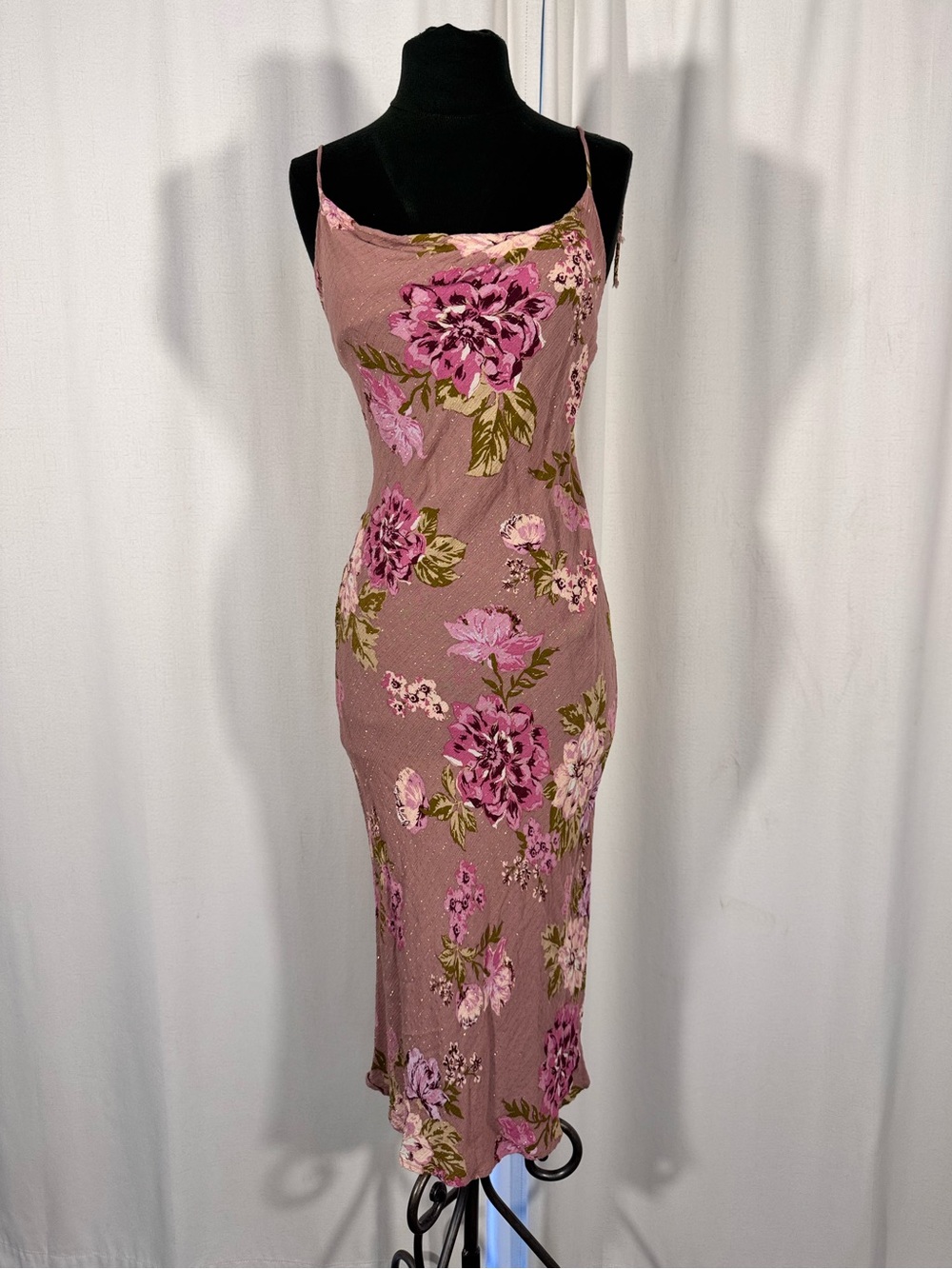 Audrey 3+1 Mauve Floral Metallic Thread Midi Dress